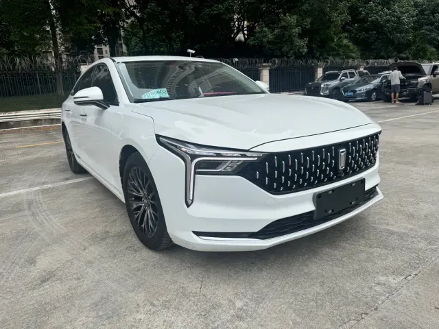 Bestune B70 — Фото автомобиля 3