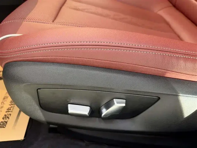 BMW 5 Series — Фото автомобиля 15