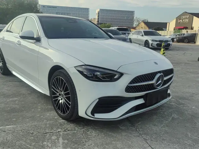 Mercedes-Benz C-Class — Фото автомобиля 2