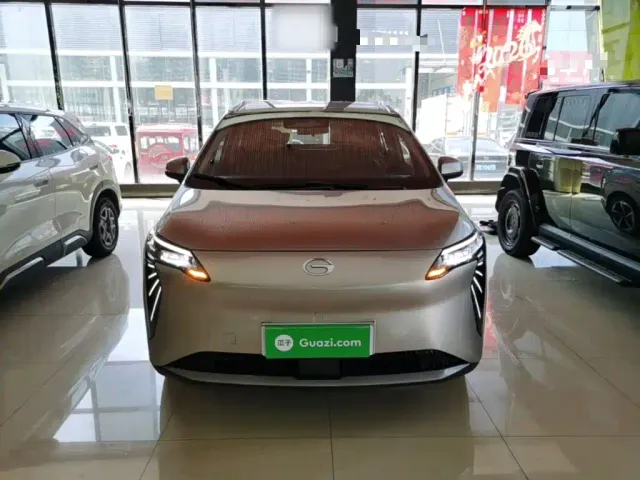 GAC Aion Y — Фото автомобиля 2