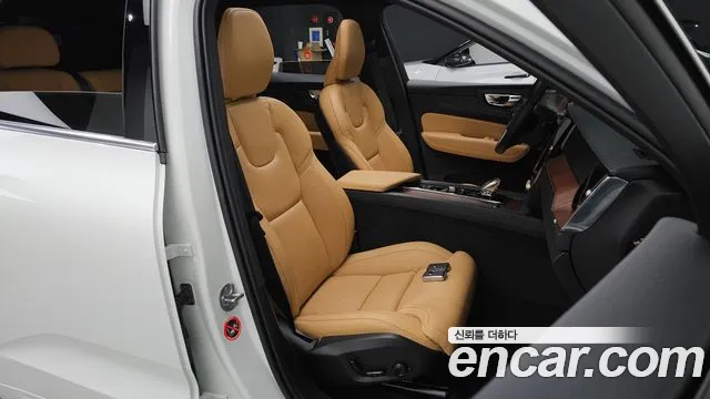 Volvo XC60 2nd Gen — Фото автомобиля 16