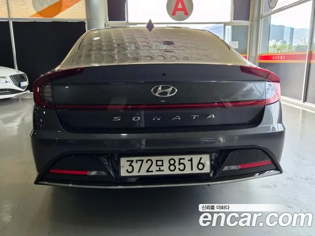 Hyundai Sonata — Фото автомобиля 4