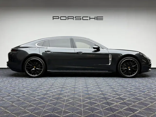 Porsche Panamera — Фото автомобиля 16