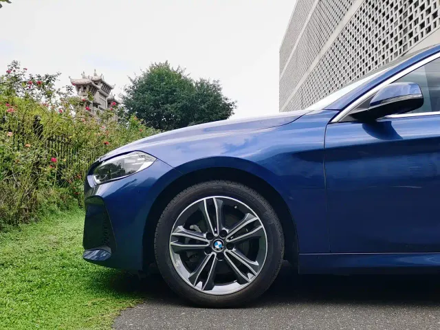 BMW 1 Series — Фото автомобиля 8