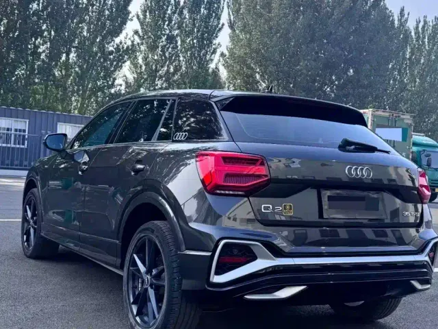 Audi Q2L — Фото автомобиля 3