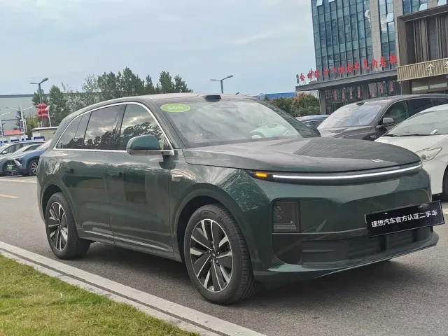 Li Auto L6 — Фото автомобиля 3