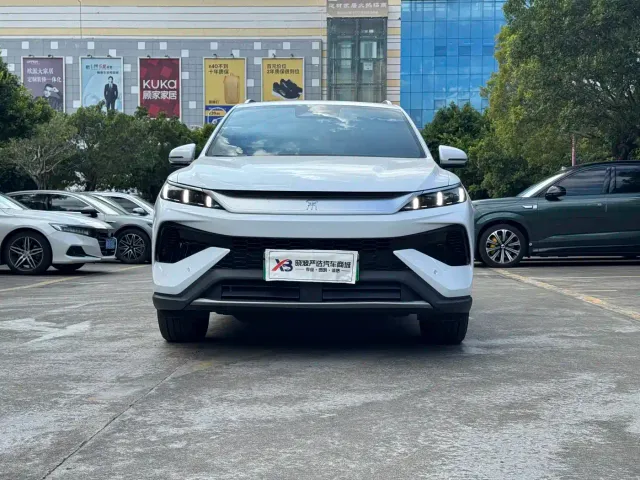 BYD Song Pro — Фото автомобиля 3