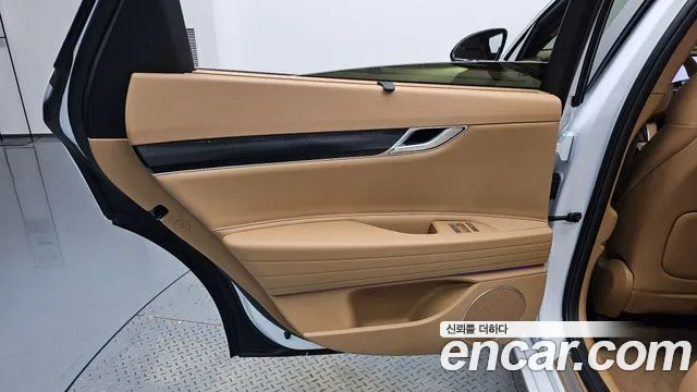 Genesis G80 RG3 — Фото автомобиля 14
