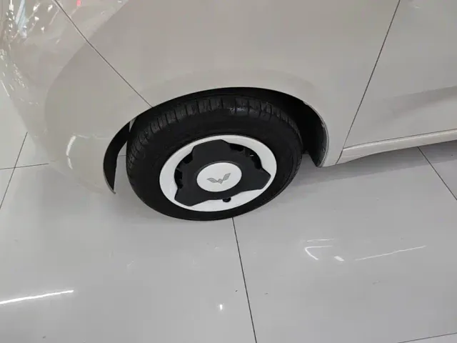 Wuling Hongguang Mini EV — Фото автомобиля 22