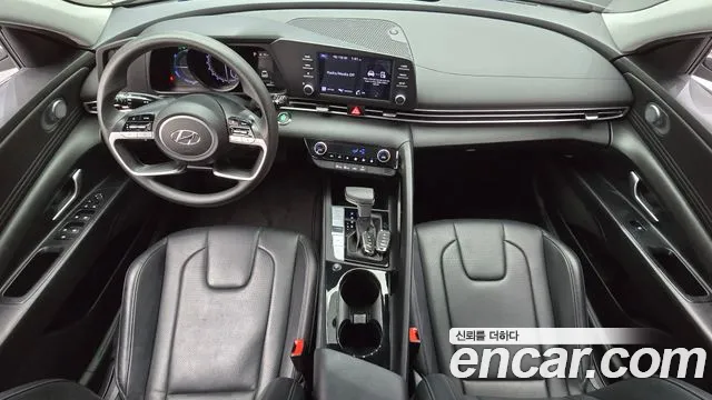 Hyundai Avante CN7 — Фото автомобиля 10