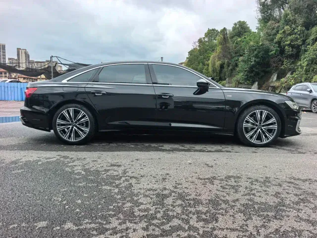 Audi A6L — Фото автомобиля 14