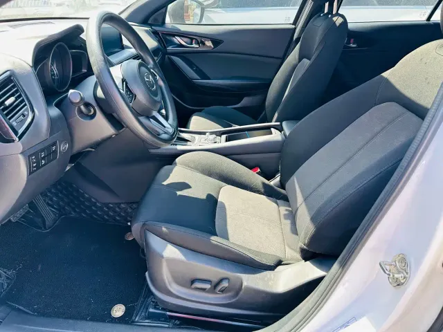 Mazda CX-4 — Фото автомобиля 7