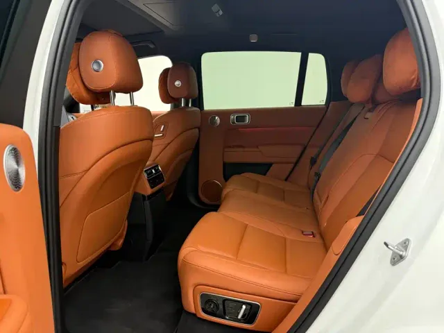 Li Auto L7 — Фото автомобиля 6
