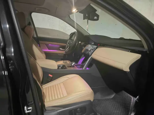 Land Rover Discovery Sport — Фото автомобиля 4