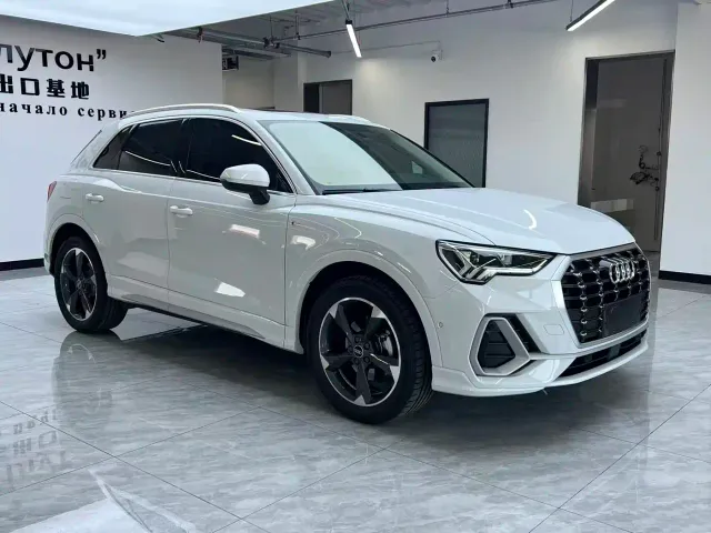 Audi Q3 — Фото автомобиля 3