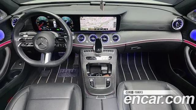 Mercedes-Benz E-Class — Фото автомобиля 5