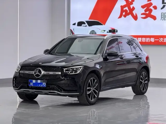 Фотография автомобиля — Mercedes-Benz GLC-Class