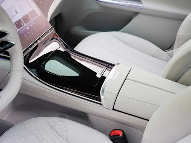 Mercedes-Benz EQE SUV — Фото автомобиля 17