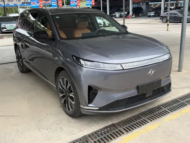 Dongfeng eπ 008 — Фото автомобиля 3