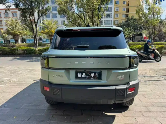 Jetour T1 — Фото автомобиля 5