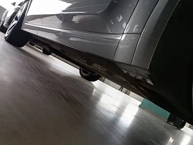 Li Auto L8 — Фото автомобиля 20