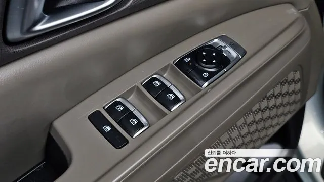 Kia Carnival — Фото автомобиля 20