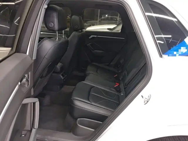 Audi Q3 — Фото автомобиля 12