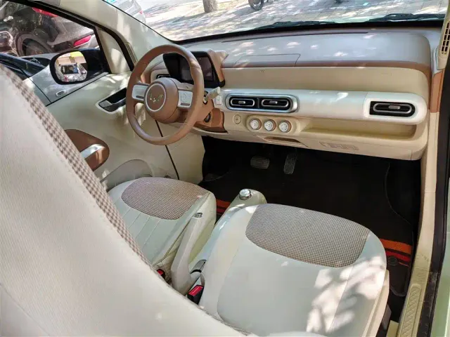 Wuling Hongguang Mini EV — Фото автомобиля 9