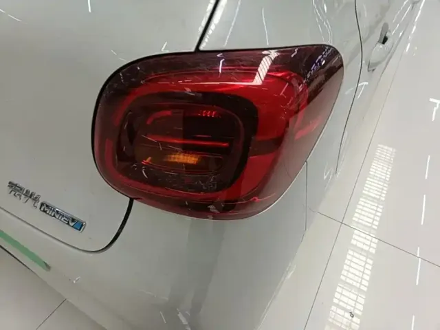 Wuling Hongguang Mini EV — Фото автомобиля 7