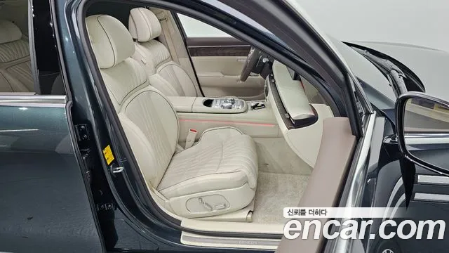 Genesis G90 Бензин 3.5 турбо AWD — Фото автомобиля 9