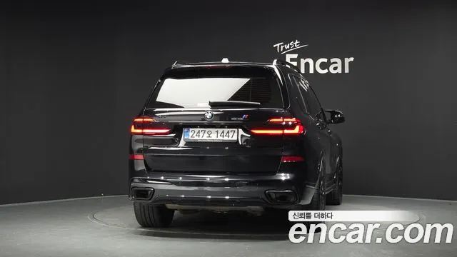 BMW X7 — Фото автомобиля 4
