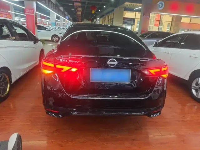 Nissan Sylphy 2023 1.6L CVT Deluxe Edition — Фото автомобиля 5