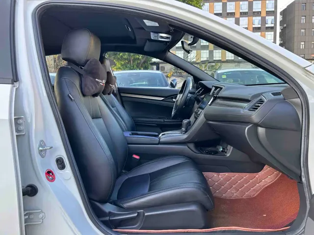 Honda Civic — Фото автомобиля 15