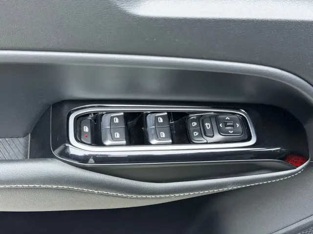 Wuling Victory — Фото автомобиля 10