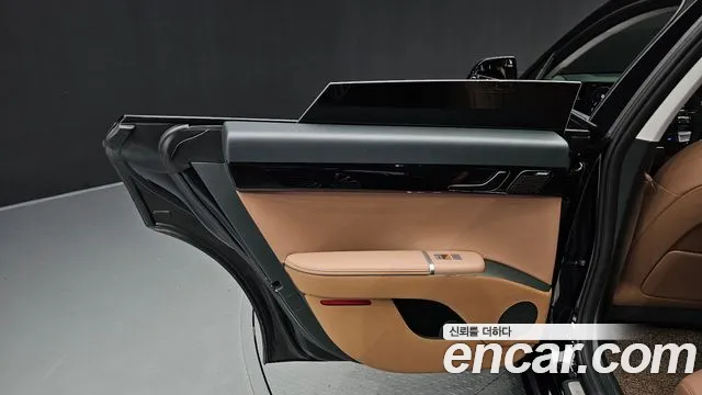 Hyundai Grandeur GN7 — Фото автомобиля 14