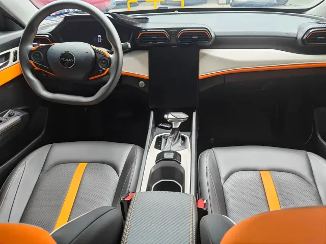 Dongfeng Yixuan — Фото автомобиля 14