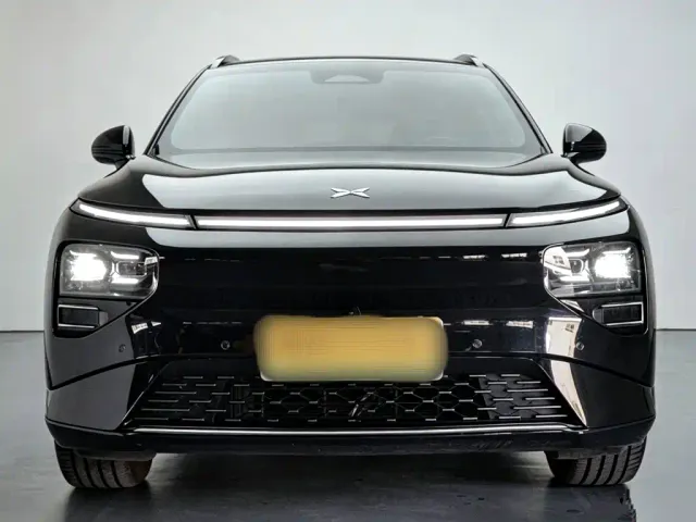 Xpeng G9 — Фото автомобиля 19