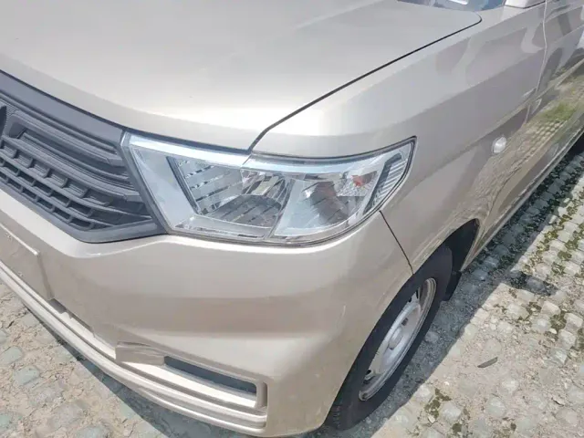 Wuling Hongguang V — Фото автомобиля 23