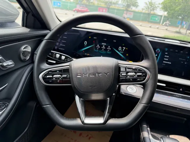 Chery Arrizo 8 — Фото автомобиля 11