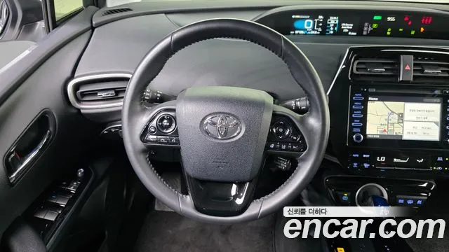 Toyota Prius — Фото автомобиля 13