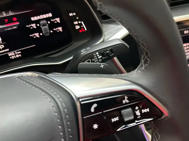 Audi A6L — Фото автомобиля 19
