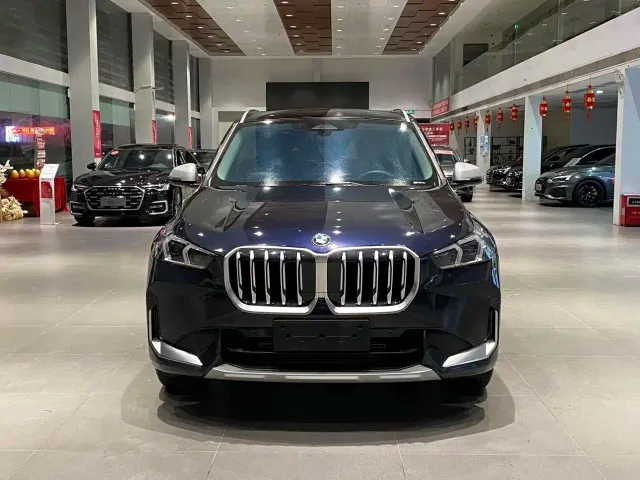 BMW X1 — Фото автомобиля 2
