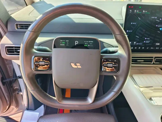 Li Auto MEGA — Фото автомобиля 9