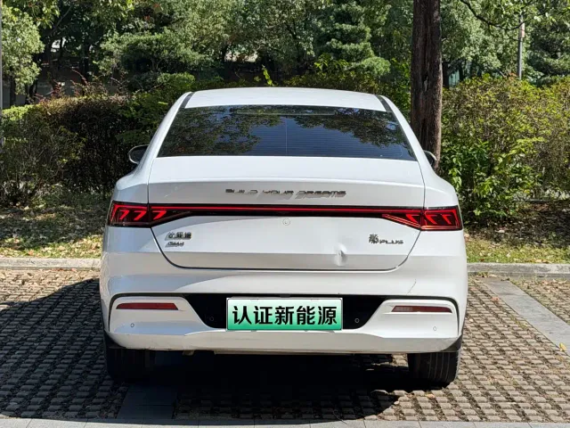 BYD Qin PLUS — Фото автомобиля 15