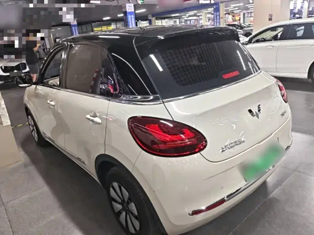 Wuling Bingo — Фото автомобиля 4