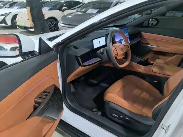 Dongfeng eπ 007 — Фото автомобиля 15