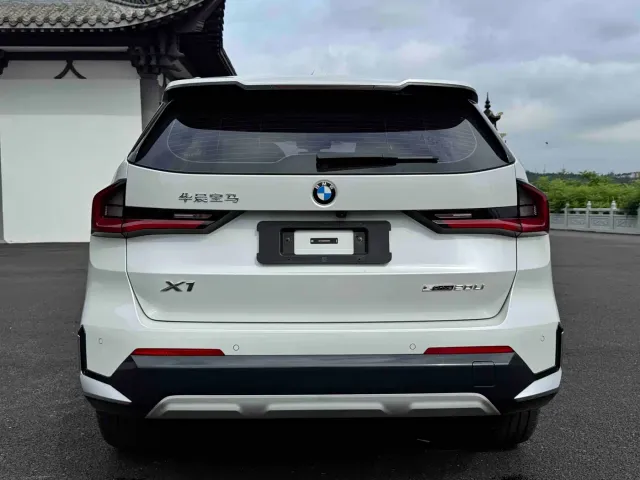 BMW X1 — Фото автомобиля 5