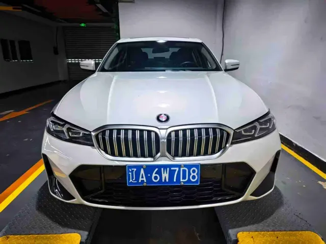 BMW 3 Series — Фото автомобиля 2