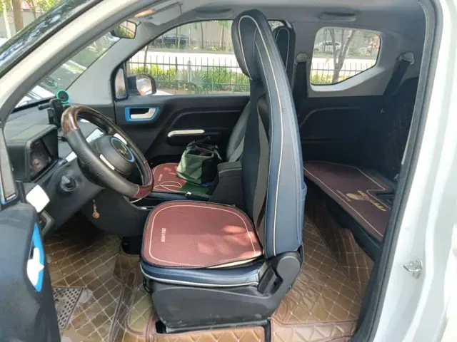 Wuling Hongguang Mini EV — Фото автомобиля 11