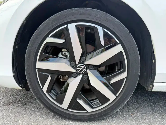 Volkswagen Lamando — Фото автомобиля 10